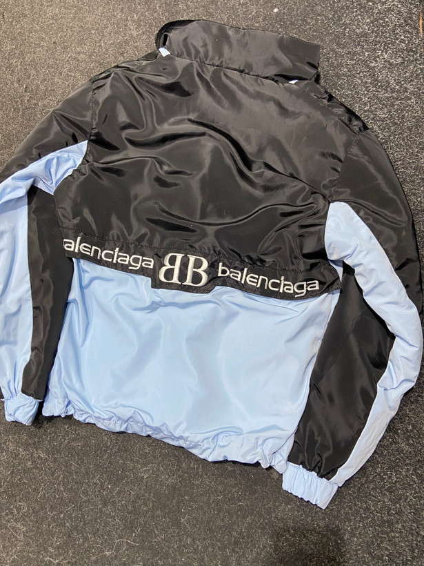 سوییشرت نیم زیپ balenciaga داخل خز کد ۱۴۱۴۷